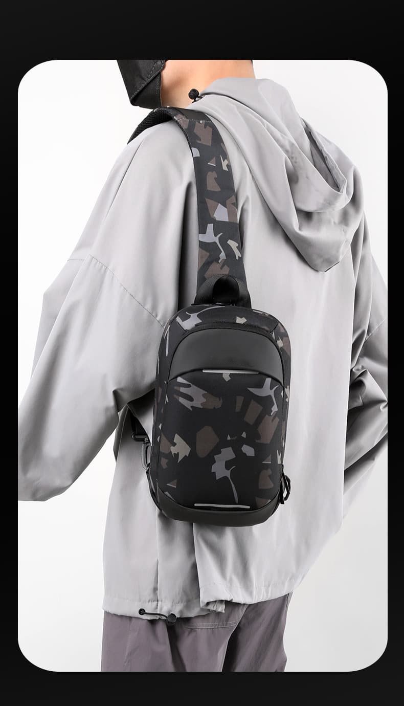 LH-680 Men's Fashion Chest Bag Model Display
